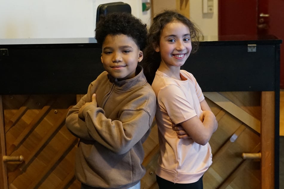 Sie haben es schon geschafft: Die Löwenkinder Amaro (9) und Madison (8) stehen schon seit April als Simba und Nala auf der Bühne.