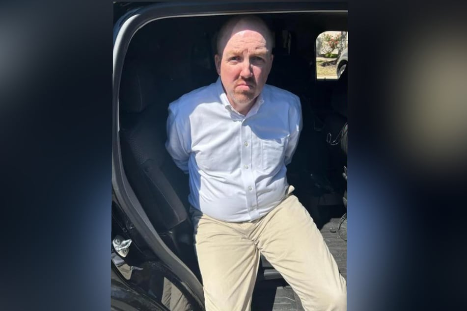 Dr. William J. Murdoch wurde nach einem unfassbar grausigen Chat-Verlauf mit einer Undercover-Agentin festgenommen.