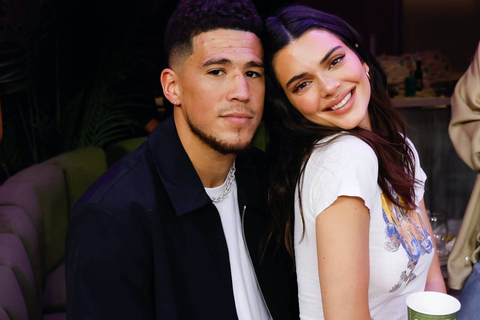 Kendall Jenner and Devin Booker (l.) are said to be back on after their sighting in Aspen.