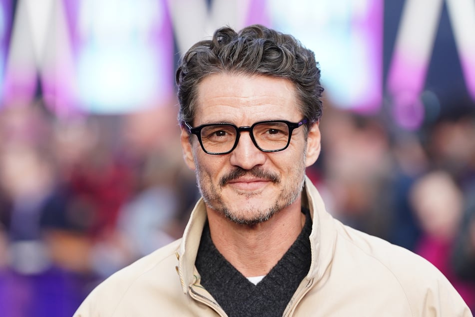 Schauspieler Pedro Pascal (51) schlüpft erneut in seine Rolle als "The Mandalorian".