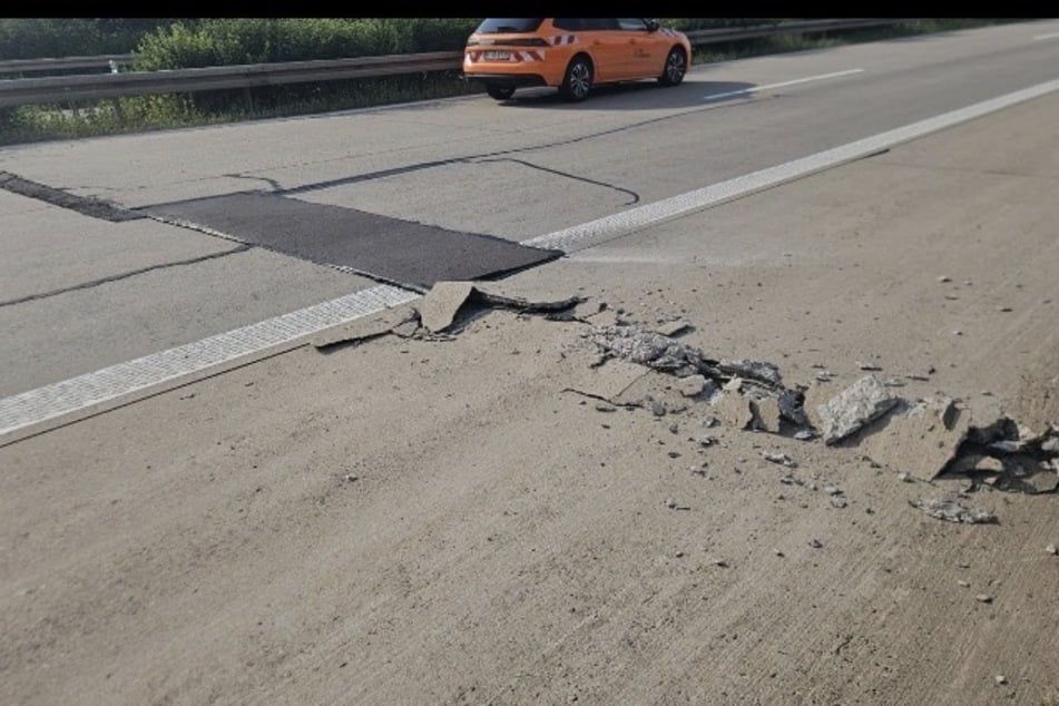 Die anhaltende Hitze setzt den Fahrbahnen der Autobahnen in Sachsen-Anhalt zu.