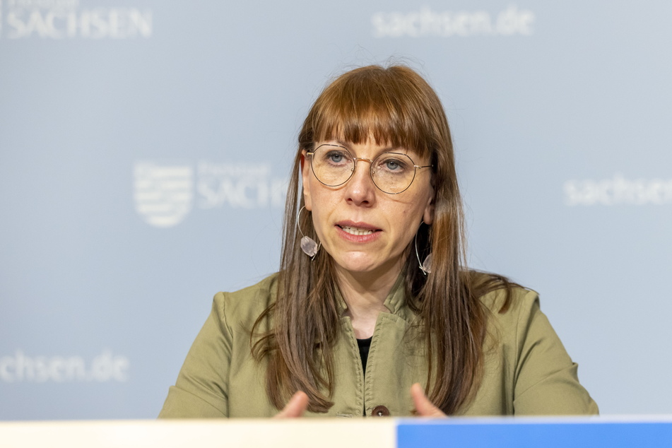 Justizministerin Katja Meier (42, Grüne) hatte bereits ein Verbot der Amtsgeschäfte und die Versetzung in den Ruhestand beantragt.