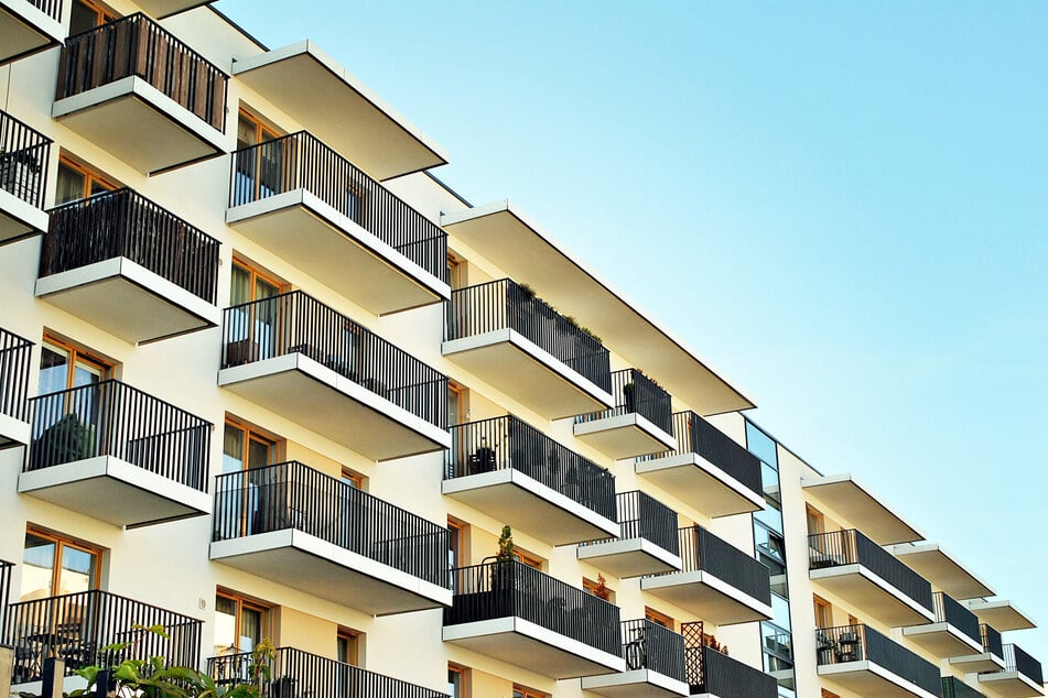 Der deutsche Urlauber (†20) war vom Balkon gestürzt. (Symbolbild)