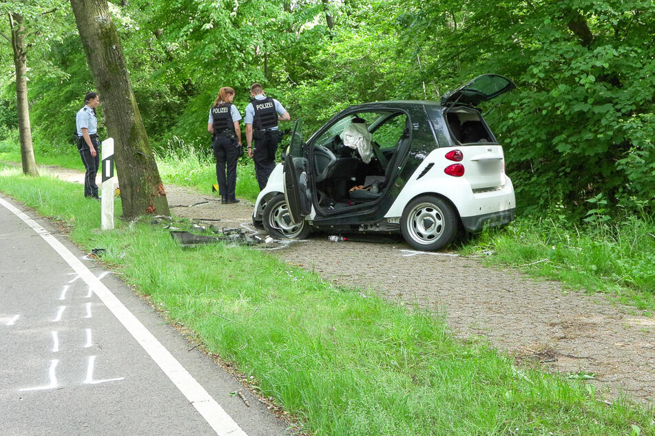 Für die Dauer der Unfallaufnahme wurde die Voßnacker Straße komplett gesperrt.