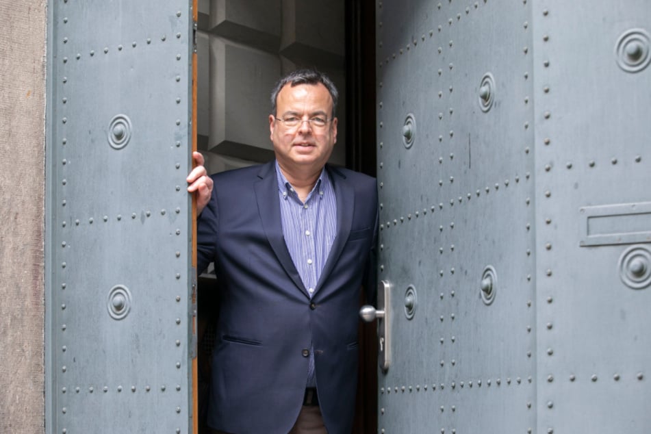 Prof. Dr. Peter Wiegand (55) öffnete am Samstag die Türen zum Hauptstaatsarchiv.