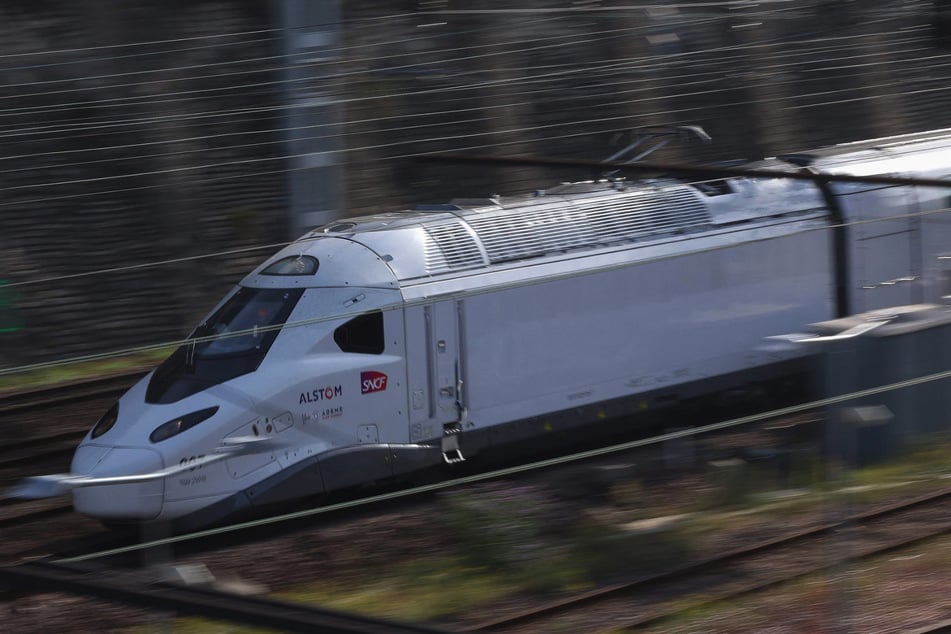 Der Verkehr im französischen Schnellzugnetz (TGV) hat mit erheblichen Störungen zu kämpfen. (Symbolbild)