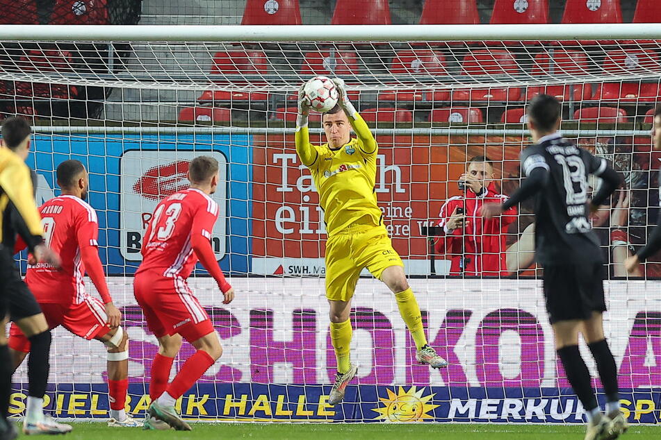 Torwart Daniel Adamczyk (22) hielt den Himmelblauen so manchen Punkt fest.