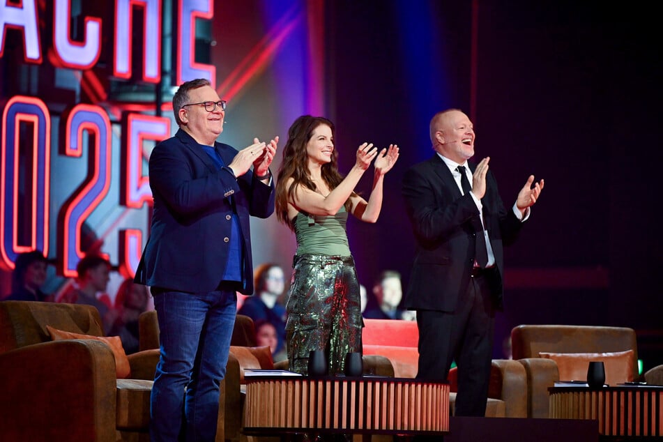 Stefan Raab (58, r.) und sein Team haben es sich zum Ziel gesetzt, einen Act zu finden, der den Eurovision Song Contest für Deutschland gewinnen kann.