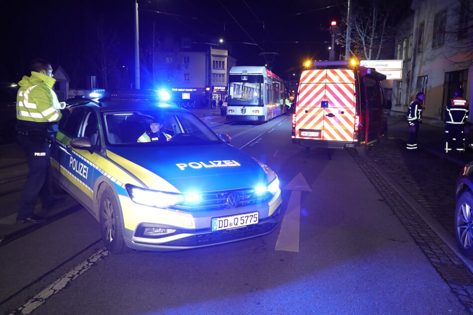 Unfall mit einer Tram der Linie 4 in Radebeul.