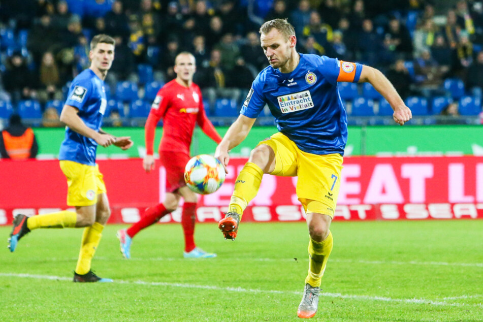 Der FC Viktoria 1889 sorgte mit der Verpflichtung von Bernd Nehrig (33) für Aufsehen. Der Ex-Kapitän von Eintracht Braunschweig steht sinnbildlich für die Ambitionen der Himmelblauen.
