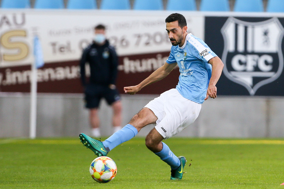 Der Vertrag von CFC-Vorlagengeber Rafael Garcia läuft am 30. Juni aus! Wird Garcia nicht beim Abstiegskrimi gegen den FSV Zwickau auflaufen?