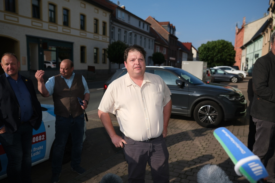 Gegen die Wahl von AfD-Politiker Hannes Loth (42) als Bürgermeister gab es keine Einsprüche.