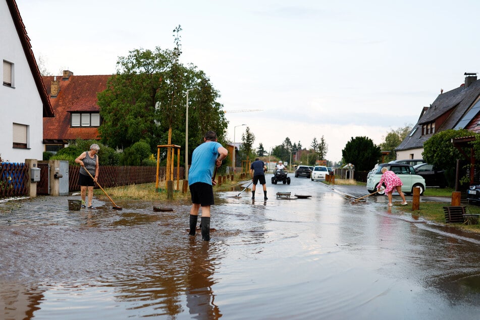 3000 Notrufe in 5 Stunden! Schweres Unwetter trifft Region Nürnberg