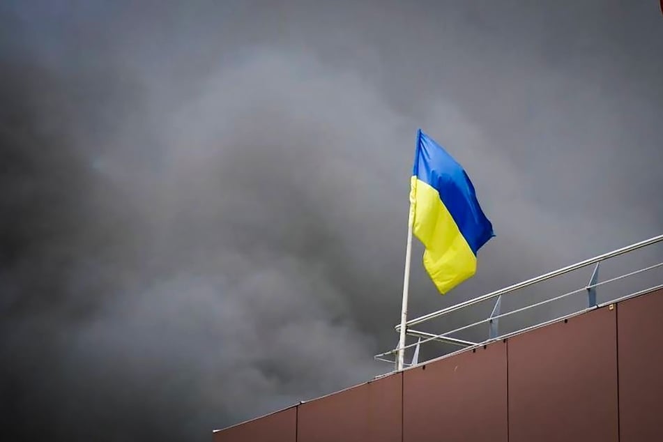 Russland überzieht die Ukraine seit mehr als viereinhalb Jahren mit einem zerstörerischen Angriffskrieg, der schon unzählige Menschen das Leben gekostet und gewaltige Schäden angerichtet hat.