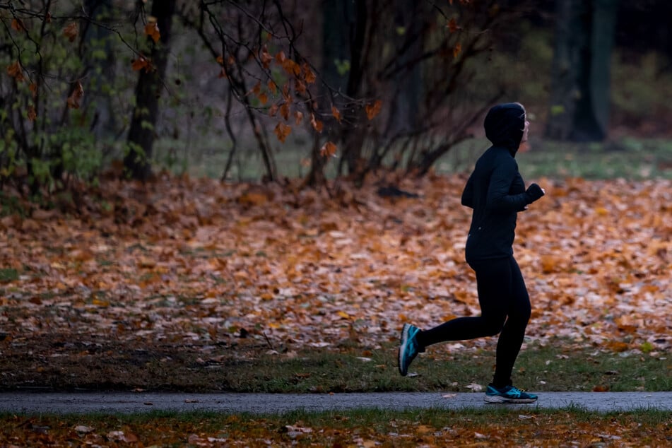 Als sie beim Joggen heimlich von hinten gefilmt wurde, schritt Yanni Gentsch ein und stellte sich ihrem Spanner mutig entgegen. (Symbolbild)