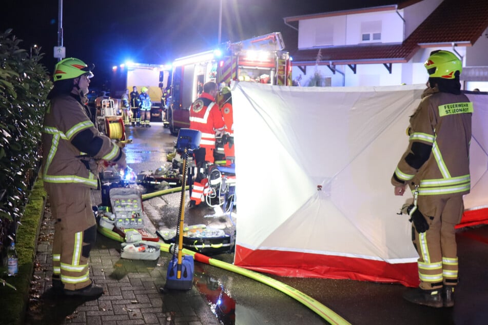Zwei Menschen sterben bei Brand in Einfamilienhaus