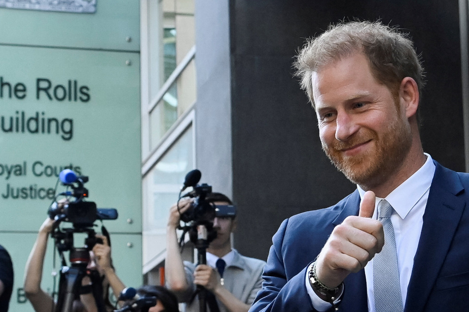 Prince Harry says tossing phone hacking claims would be an "injustice"