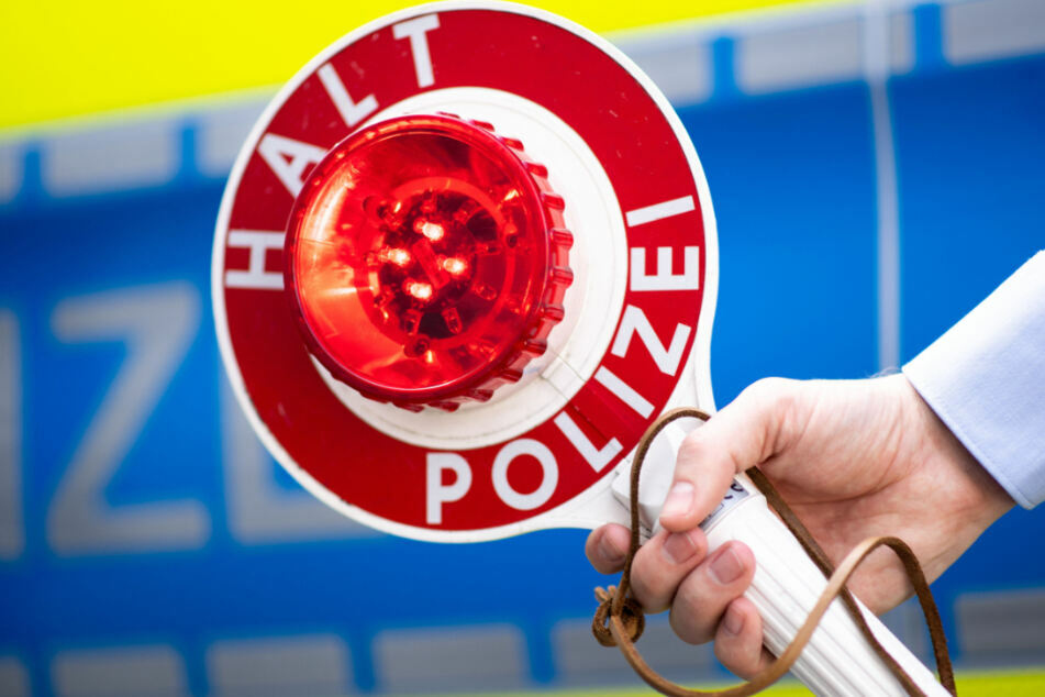 Am Samstag erwischte die Polizei in Crimmitschau bei einer Kontrolle einen Raser. (Symbolbild)