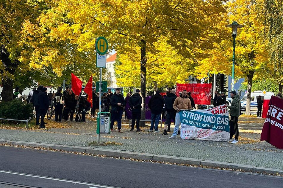 Zur ersten angemeldeten Demonstration in Stadtfeld kamen 71 Teilnehmer.