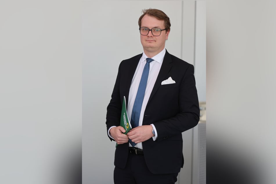 Der Grünen-Abgeordnete Valentin Lippmann (35, Foto) kritisierte Sachsens Innenminister Armin Schuster (65, CDU).