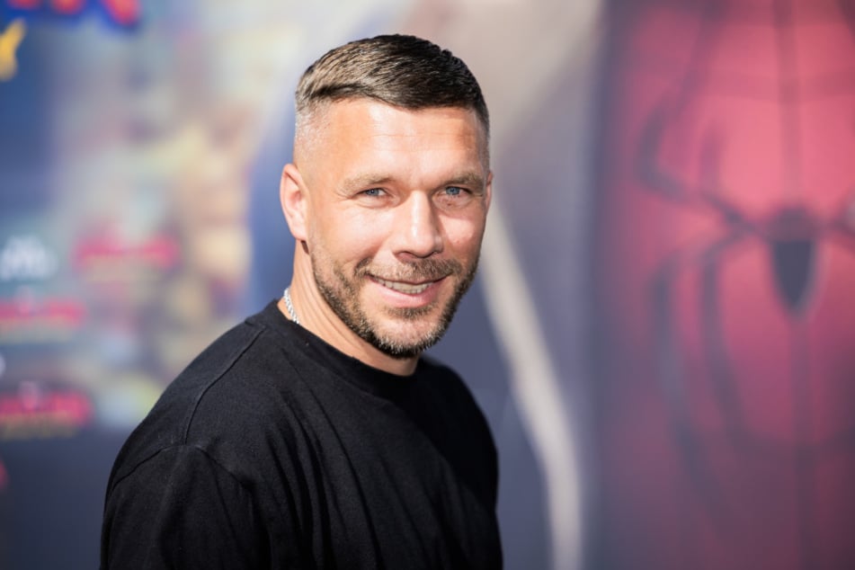 Für Lukas Podolski ist die 1:2-Pleite aber kein Weltuntergang.