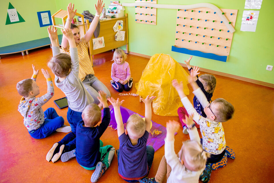 Ab dem 1. September 2023 steigen in Dresden die Beiträge für die Kindertagesbetreuung.