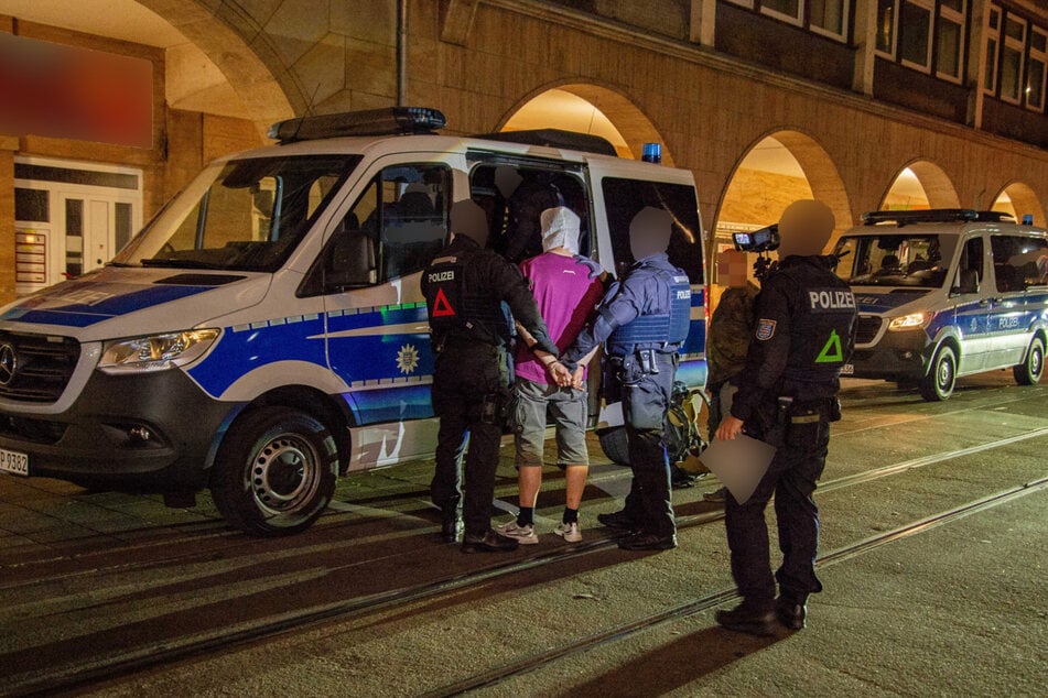 Ein Tatverdächtiger wurde in der Innenstadt von Erfurt festgenommen.