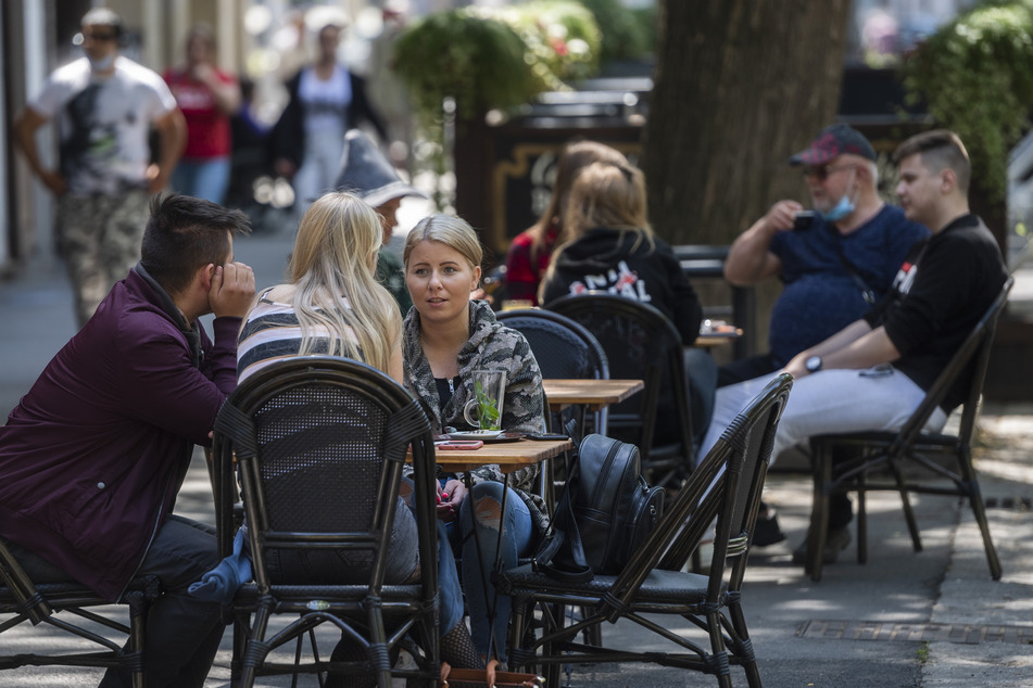 Restaurants und Cafés müssen in der Slowakei für zwei Wochen dicht machen.