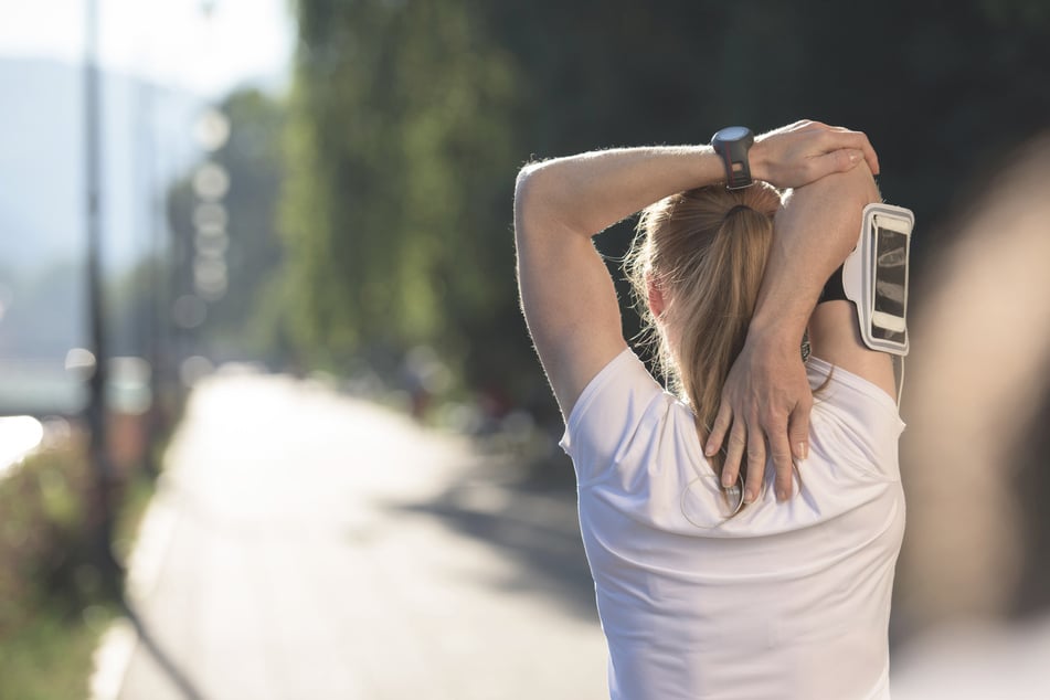 Die Joggerin (20) gab eine umfassende Täterbeschreibung ab, jetzt sucht die Polizei Zeugen. (Symbolbild)