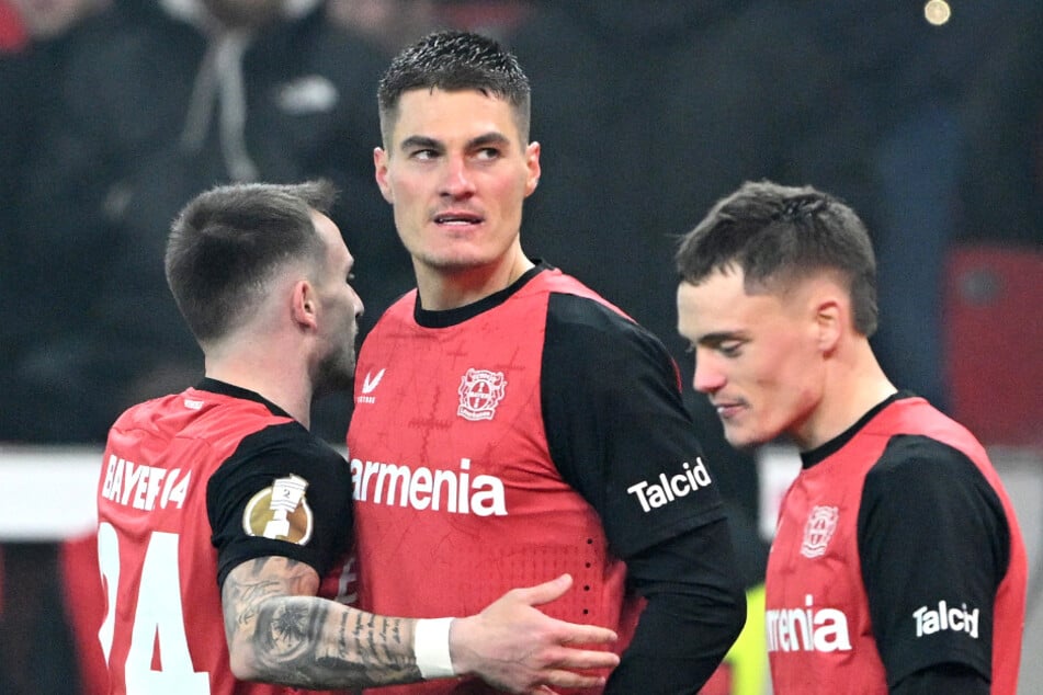 Für Patrik Schick (29, M.) wiegt insbesondere der Verlust von Spielmacher Florian Wirtz (22, r.) schwer.