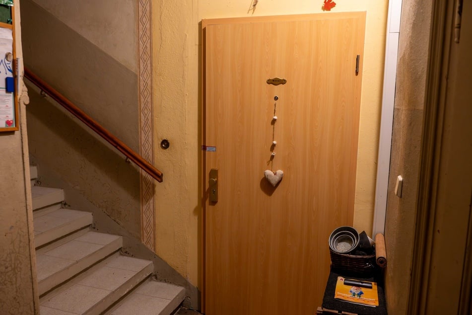 Hinter dieser Tür brachte Pierre den Rentner unter anderem mittels Klodeckel um.