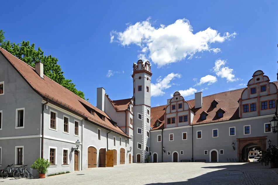 Am Schloss Hinterglauchau findet das große Kinderfest statt.