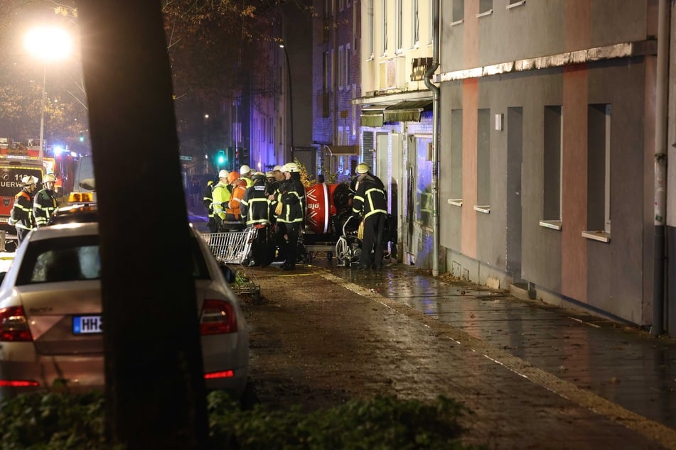 Wegen eines Gasausbruchs mussten am Abend mehrere Häuser in der Bremer Straße evakuiert werden.