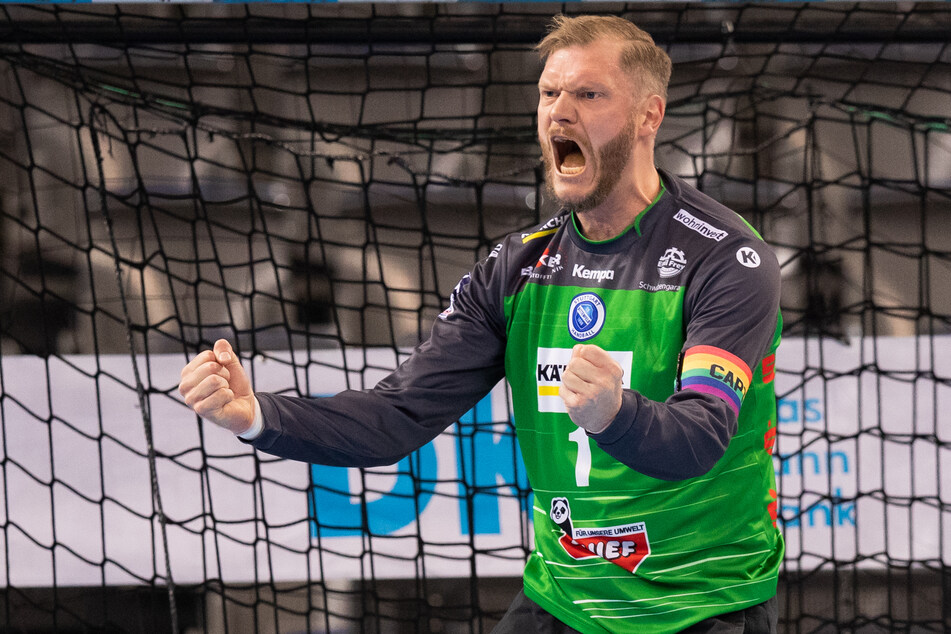 Stuttgarts Torwart Johannes Bitter (38) hat Verständnis dafür, dass Auswahlspieler ihre Teilnahme an der Handball-WM im Januar in Ägypten absagen, will selbst auf unbedingt dabei sein.