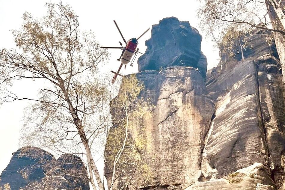 Eine verletzte Wanderin (29) musste per Hubschrauber in den Affensteinen gerettet werden.