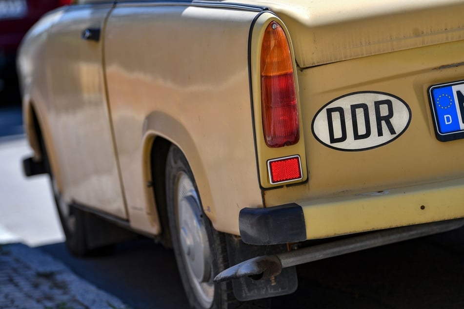 Sie rollt unermüdlich über unsere Straßen - die "Pappe" Trabant 601.