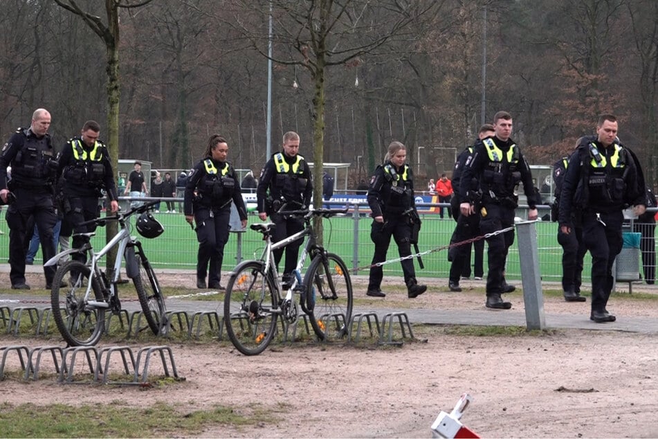 Schlägerei bei Kreisliga-Spiel: Eine Person im Krankenhaus