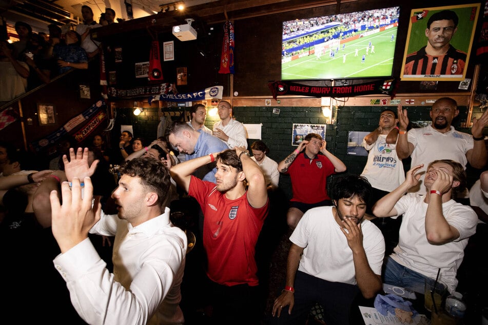 Die Engländer müssen sich keine Sorgen machen, dass sie das Viertelfinale ihrer "Three Lions" womöglich nicht zu Ende gucken können.