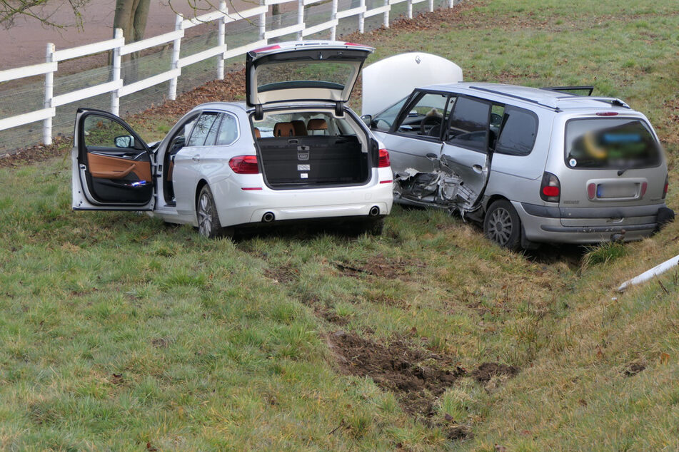 BMW wollte Renault überholen: Schwerverletzter bei Crash nahe Leipzig