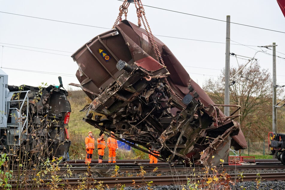 Wann auf der internationalen Fernverkehrsstrecke wieder Züge fahren können, ist noch unklar.