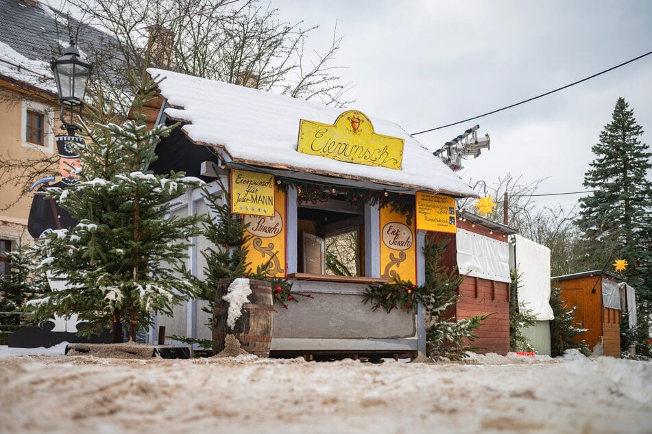 Es wird schon ganz fleißig aufgebaut.