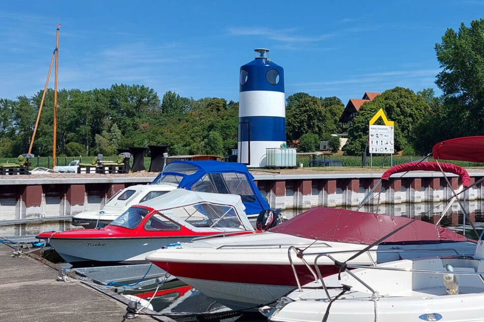 Mann droht Kiosk abzufackeln und flüchtet mit Boot vor Polizei