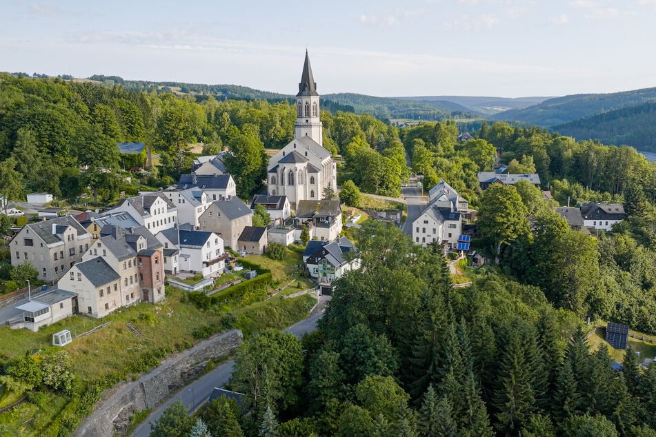 Der Uranabbau riss tiefe Wunden ins sächsische Johanngeorgenstadt. Der Boden unter der Stadt wurde ausgehöhlt, ganze Straßenzüge sind verschwunden.
