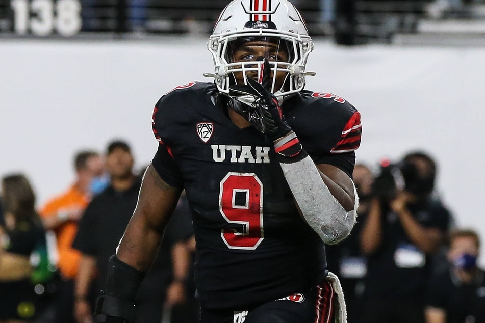 Utes Running back Tavion Thomas rushed for two touchdowns against the Ducks on Friday night.