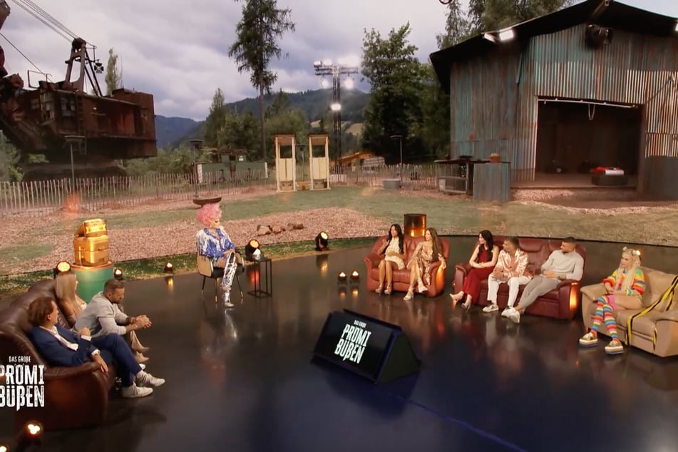 Fast alle Kandidaten waren vor Ort im Studio.