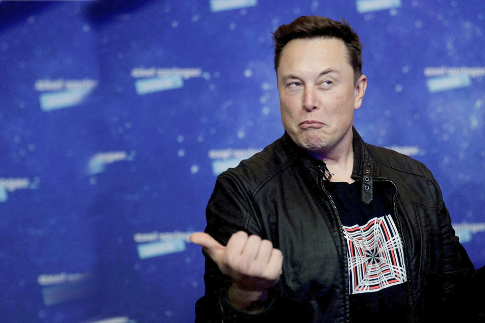 Elon Musk: Elon Musk called out for "bullying" as Twitter takeover heats up