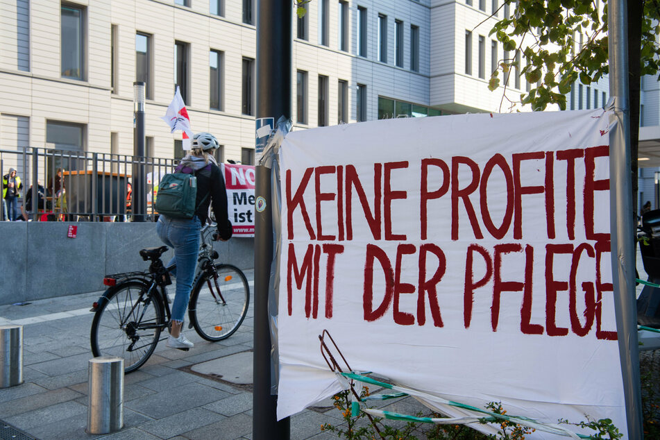 Am Donnerstag waren Mitarbeiter in den Kliniken von Vivantes und Charité in den unbefristeten Streik getreten.