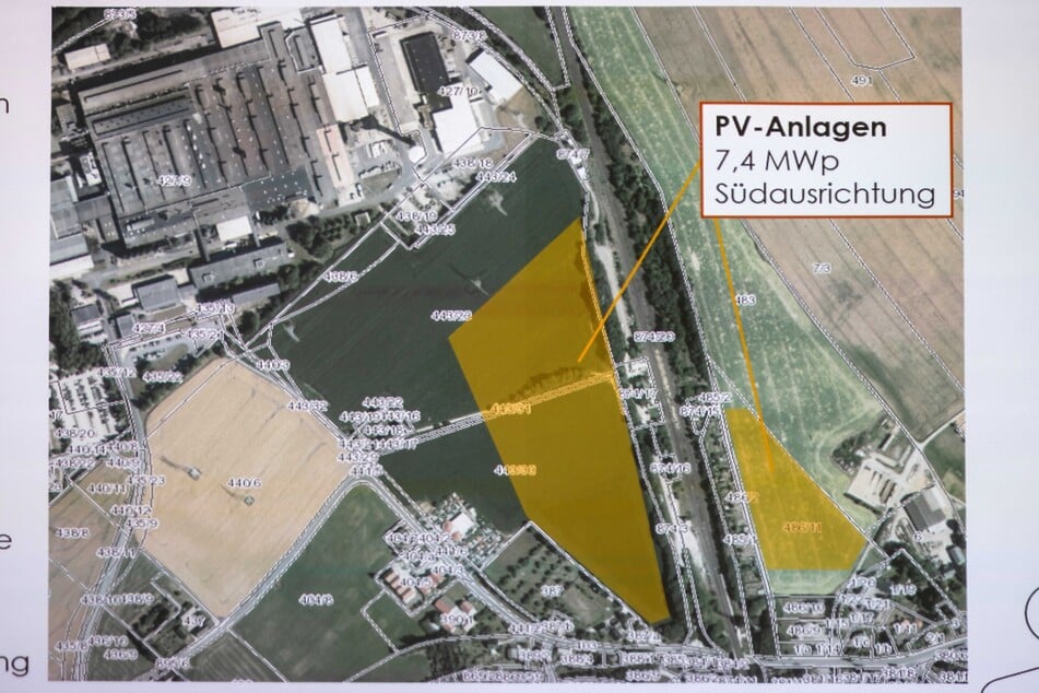 Auf der gelb markierten Fläche soll die Photovoltaikanlage entstehen.