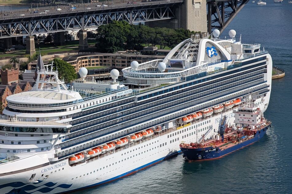 Bis zu 4800 Passagiere und 1200 Crewmitglieder finden laut Werft auf der "Crown Princess" Platz.