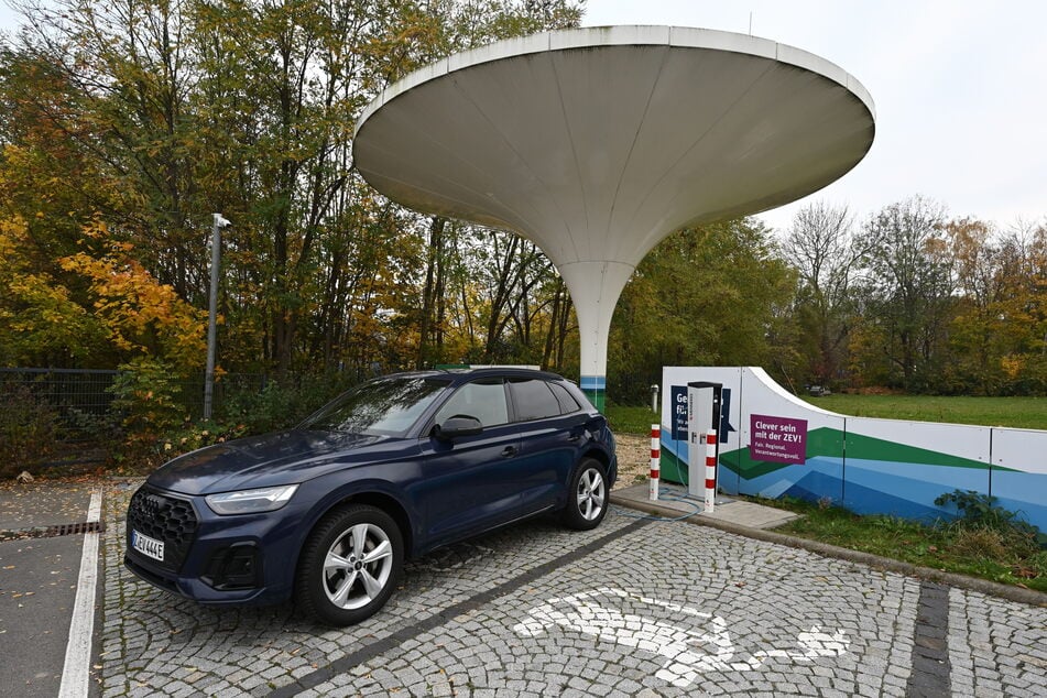 Die Ladestation der ZEV an der Audistraße 12 in der Nähe des August Horch Museums in Zwickau.